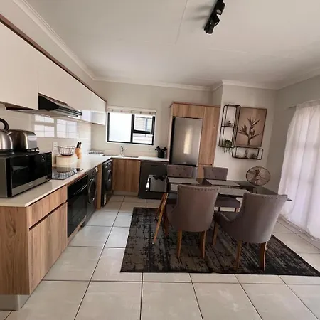 Cozyconnect Apartment Pretoria Exterior photo